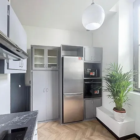 Taylor 8 Apartmán Pau